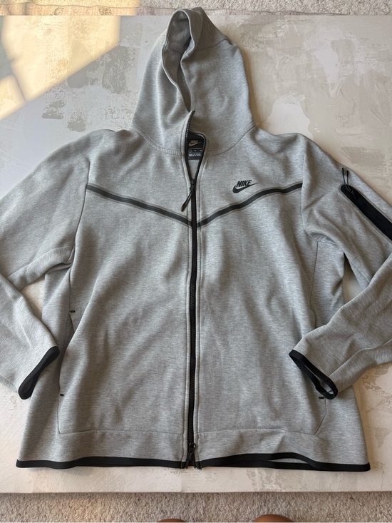 Nike Other - Nike Men’s Gray Full-Zip Performance Hoodie Jacket